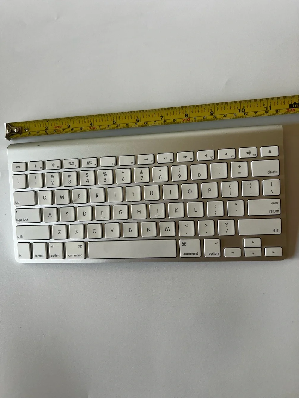 Apple A1314 Wireless Slim Bluetooth Keyboard 2009, Tested Working